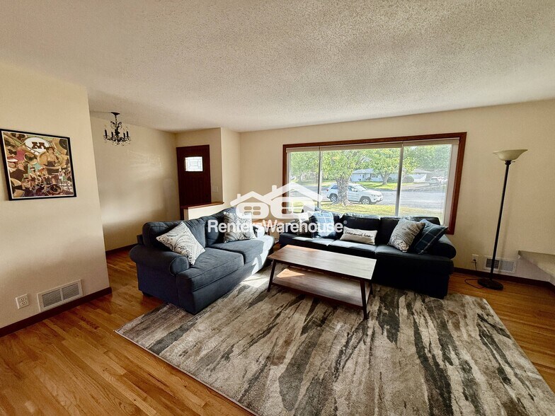Building Photo - 8217 Harrison Cir