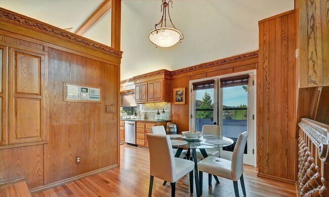 Building Photo - STUNNING LUXURY HOME WITH GORGEOUS SETTING IN WONDERFUL ORINDA!