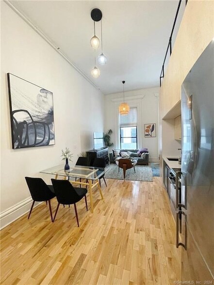Building Photo - 139 Orange St