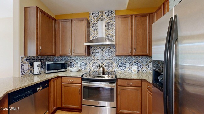 Building Photo - 4063 E Windsor Dr