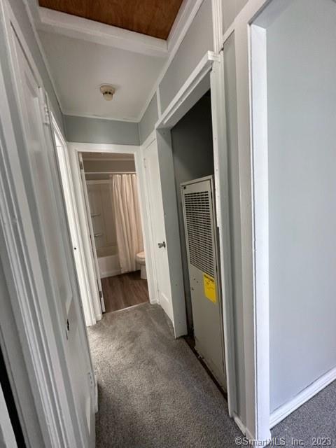 Building Photo - 8 Midway Oval