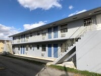 Building Photo - 1135 W 28th St