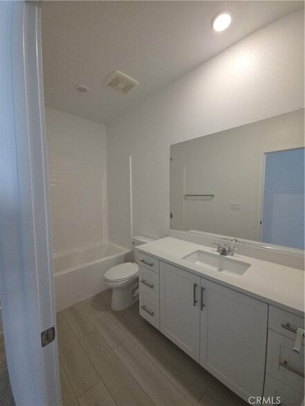 Building Photo - 8457 Gabrielino Ct