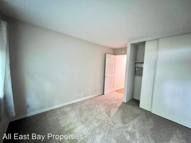 Building Photo - 2 br, 1 bath House - 14 Emery Bay Drive,