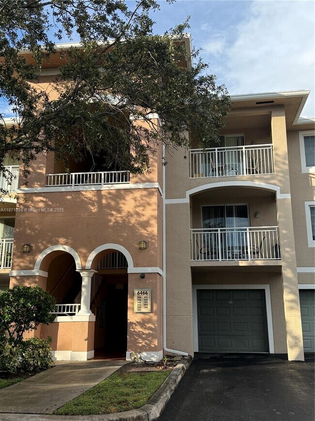 Building Photo - 6466 Emerald Dunes Dr
