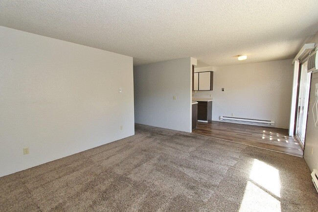 Building Photo - 4833 W Targee St
