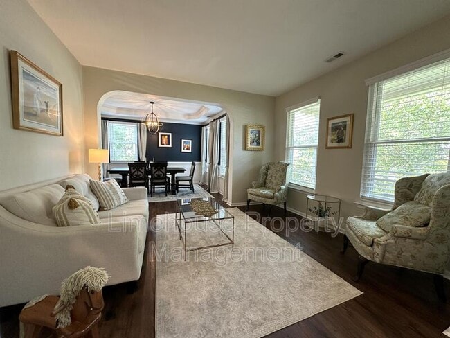 Building Photo - 3236 Barbour Dr
