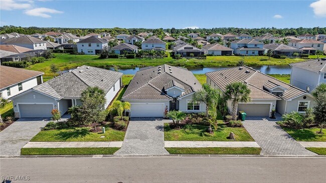 Building Photo - 2130 Hamlin St