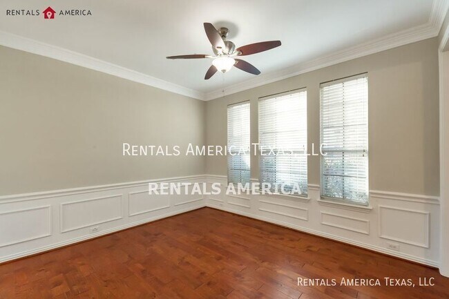 Building Photo - Villas at Suncreek, Allen! Beautiful 5 Bed...