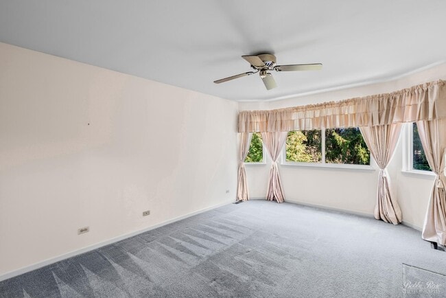 Building Photo - 800 E Saratoga Cir