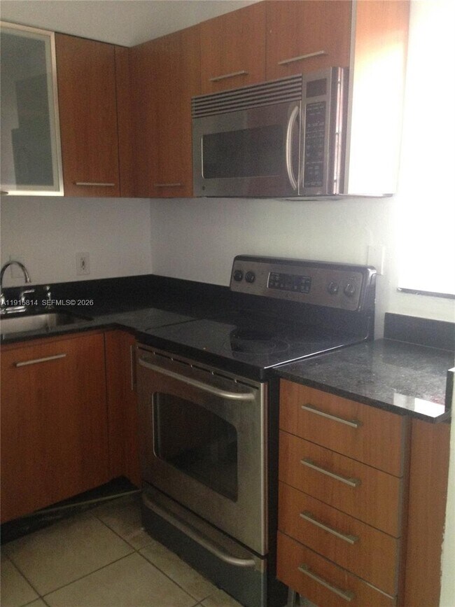 Building Photo - 421 NE 68th St