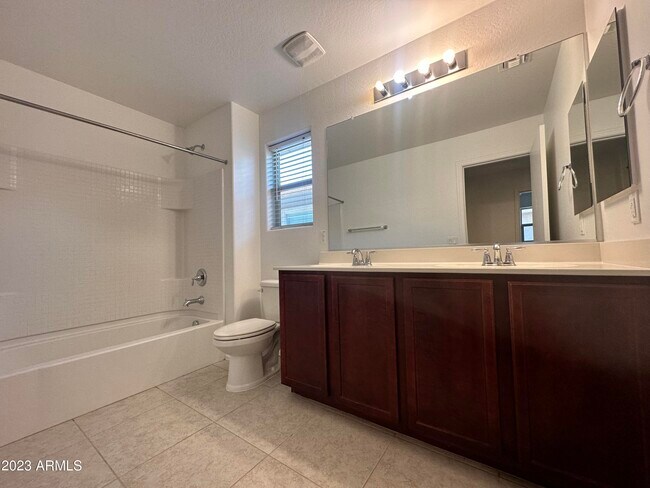 Building Photo - 2538 N 73rd Dr