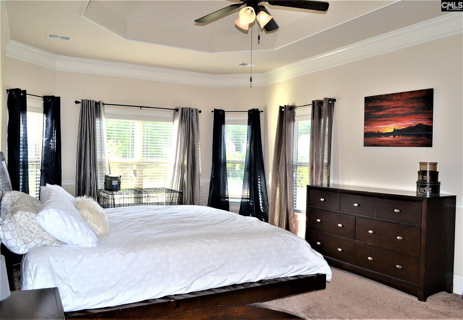 Building Photo - 304 White Oleander Dr
