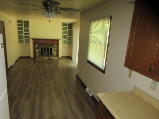 Building Photo - Spacious 3BD/1.5BA with Attached Garage and Backyard! - Available 4/1/2026