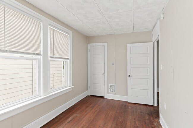 Building Photo - 2728 Butler St