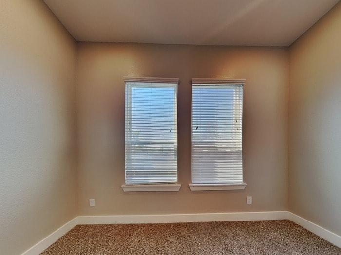 Building Photo - 223 Oriole St