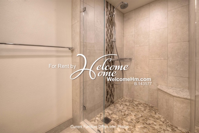 Building Photo - Furnished Park Tower Condo with views of t...