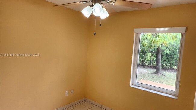 Building Photo - 5460 SW 133rd Ct