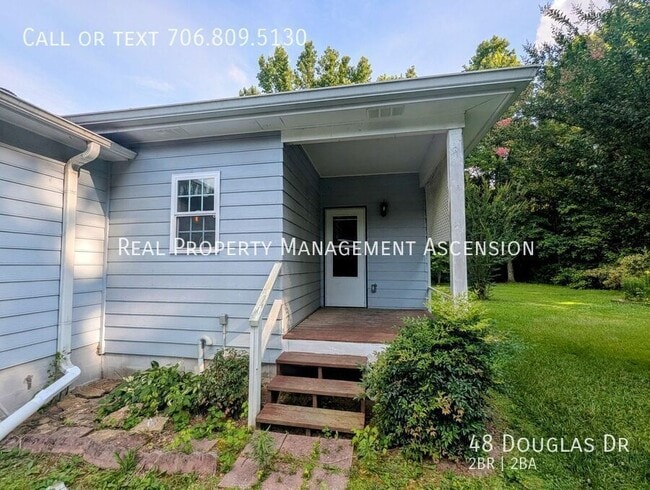 Building Photo - 48 Douglas Cir