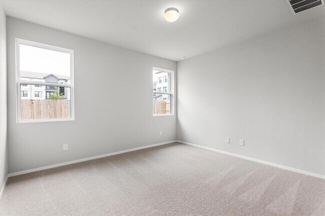 Building Photo - 2617 Totley Rd