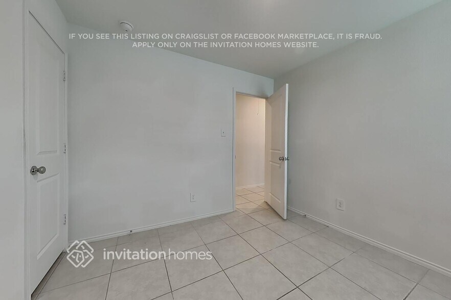 Building Photo - 3018 Wallace Wls Ct