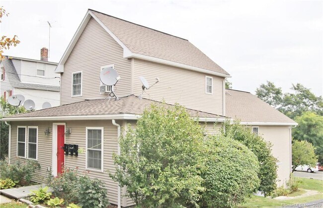 Building Photo - 673 Hope St