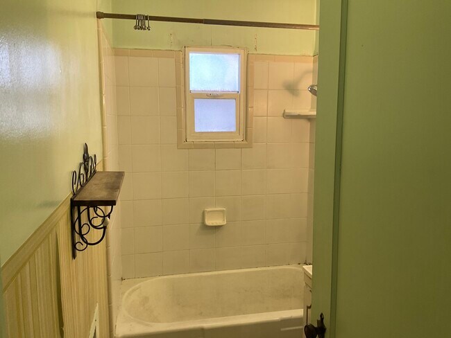 Bathroom - 268 W Court St
