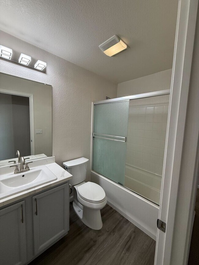 Building Photo - 9435 Sea Cliff Way