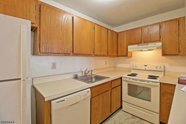 Building Photo - 20 Delar Pkwy
