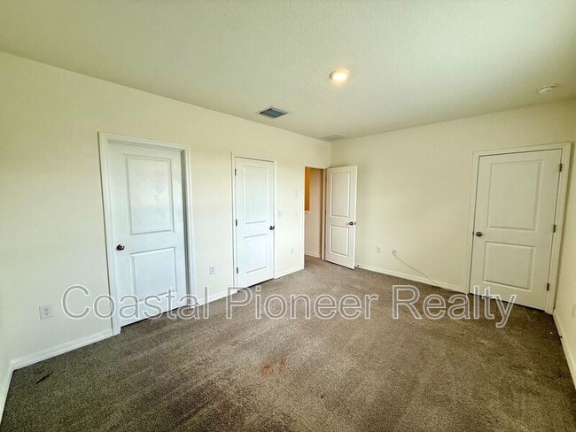 Building Photo - 32794 Pez Landing Ln
