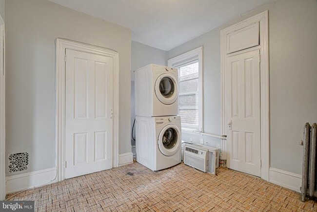 Building Photo - 941 N 4th St