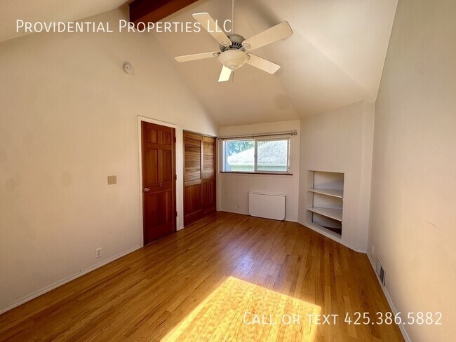 Building Photo - 3114 W Elmore St