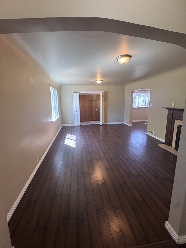 Building Photo - 145 E 1200 S