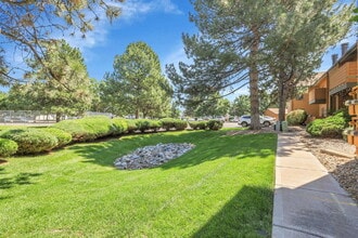 Building Photo - $1,995 - 2 Bed, 2 Bath Condo in Lakewood w...