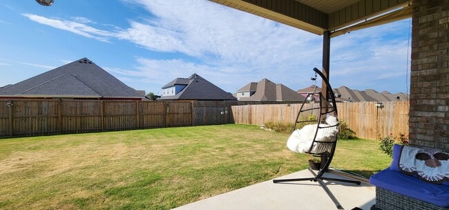 Building Photo - 1001 Ashmore Landing