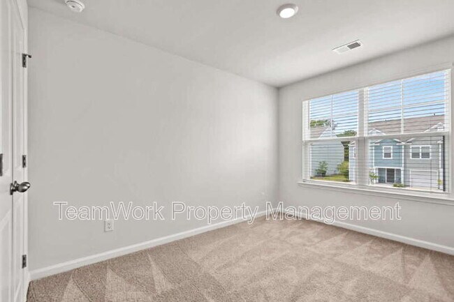 Building Photo - 124 Orchid Bloom Cir