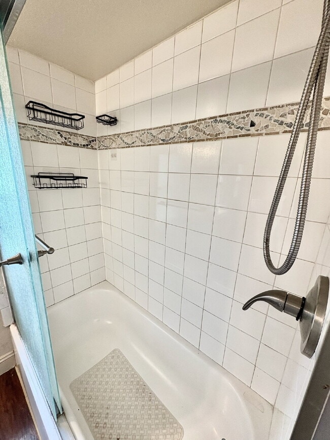 Building Photo - Bright & Centrally Located 1-Bedroom Apartment Near Downtown San Jose