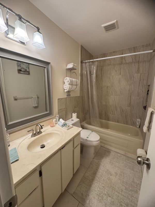 Building Photo - 8617 Pluto Ter