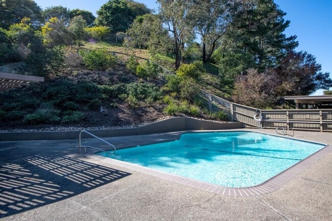 Building Photo - Charming, Furnished 1-bedroom Condo in Sau...