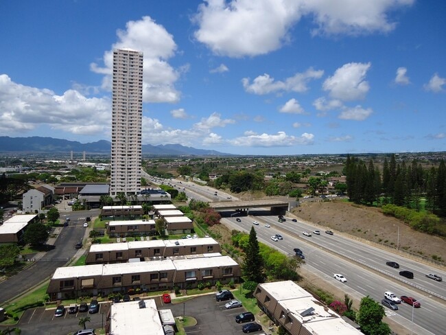 Building Photo - RN-102