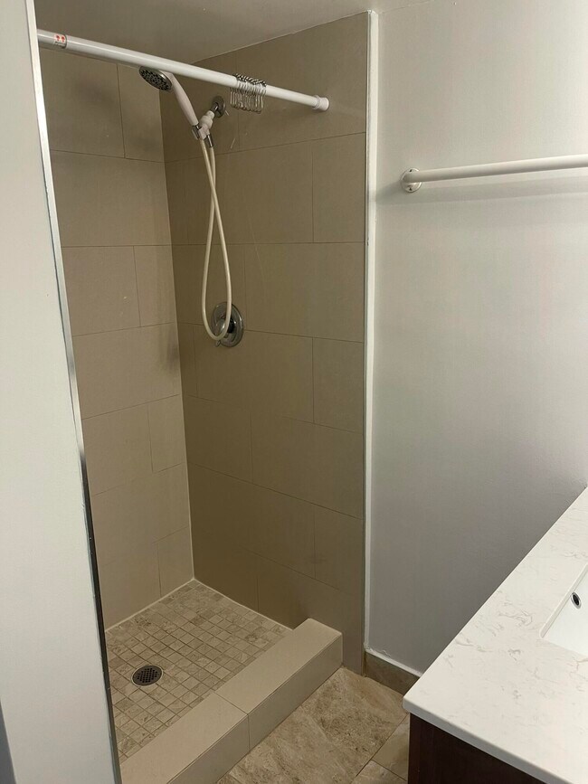 Building Photo - 7173 Orange Dr