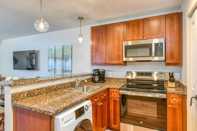 Building Photo - Romantic Getaway 5317