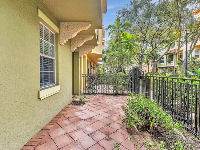 Building Photo - 2751 Ravella Way