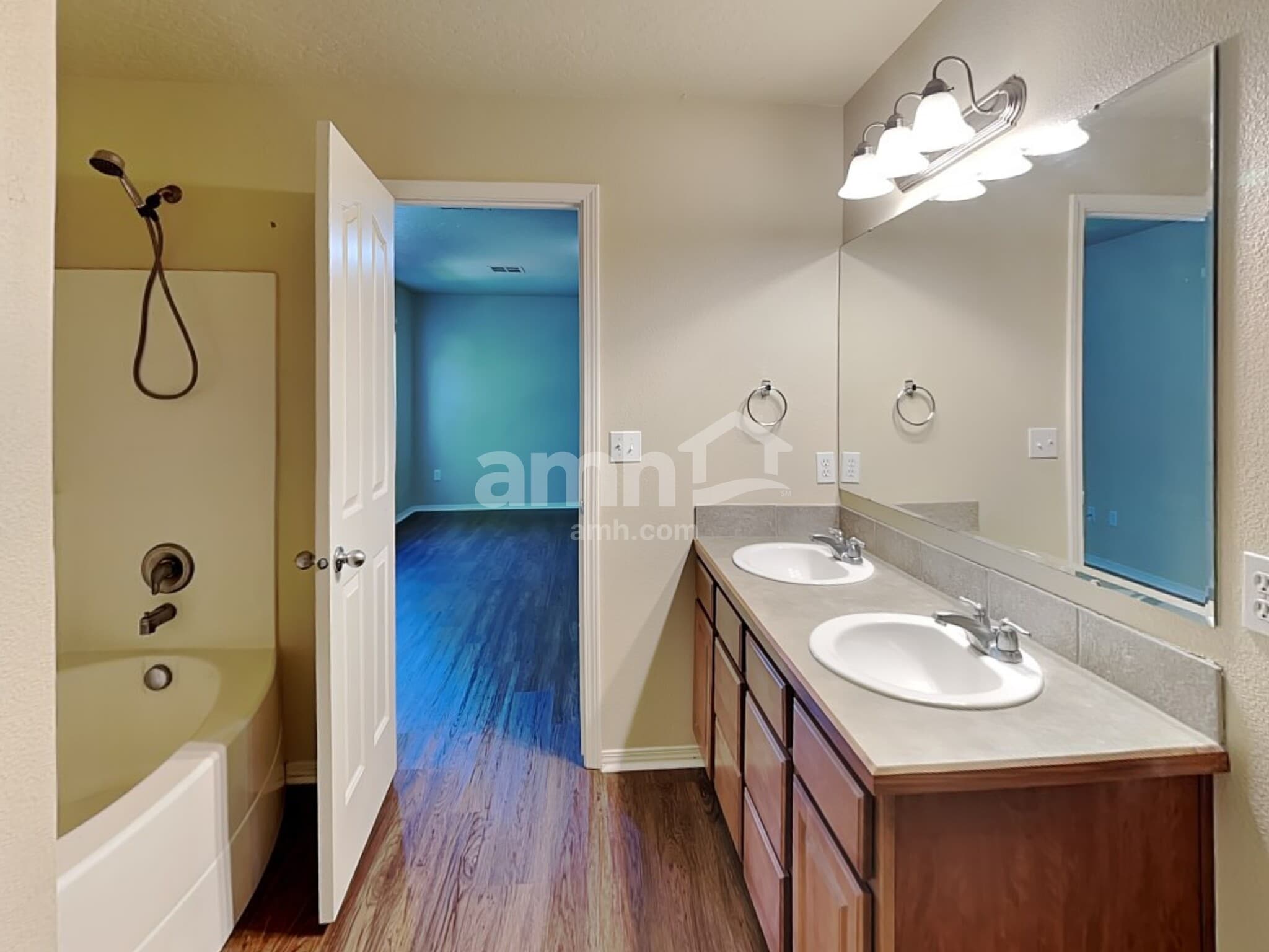 Building Photo - 191 W Tehuti Ct