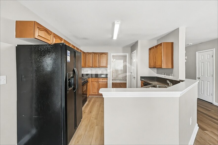 Building Photo - 10116 Hawkeye Dr