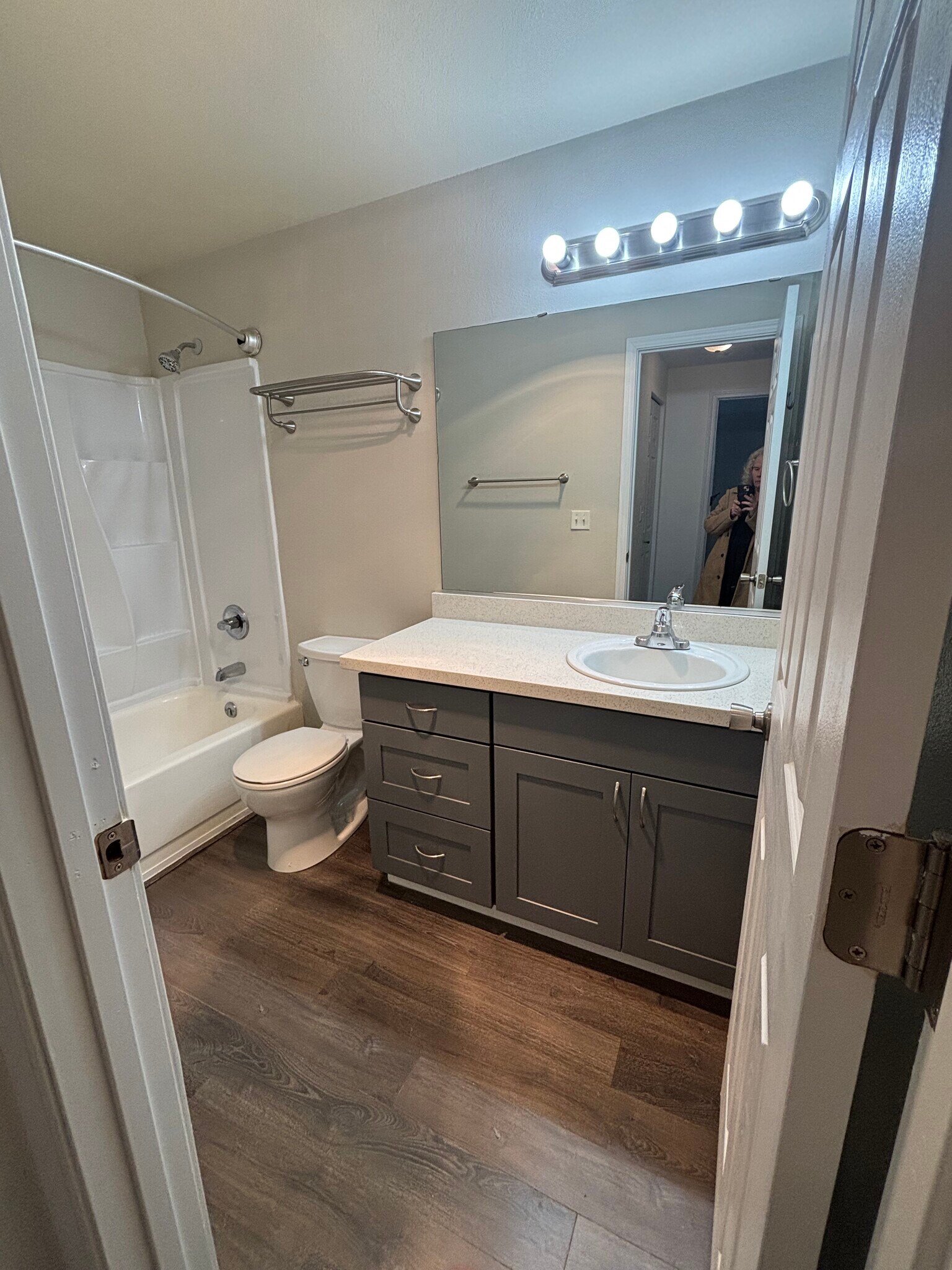 bathroo - 22831 30th Ave S