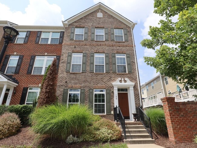 Primary Photo - 4BR Corner Townhome in West Broad Village