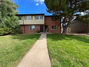 Building Photo - 4560 Everett Ct