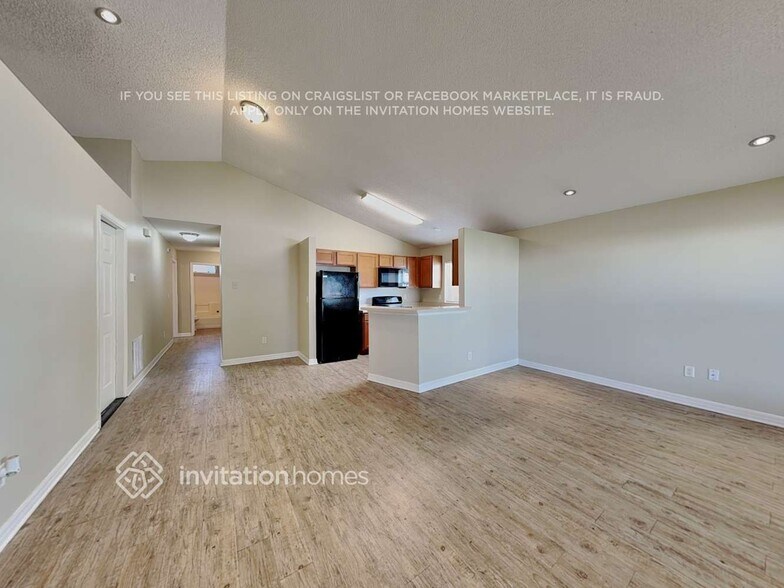 Building Photo - 1401 Brookebridge Dr