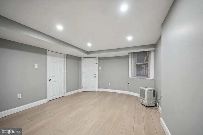 Building Photo - 3016 13th St NW